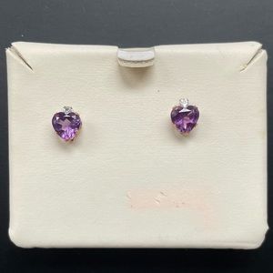 10 KT Amethyst Heart Earrings